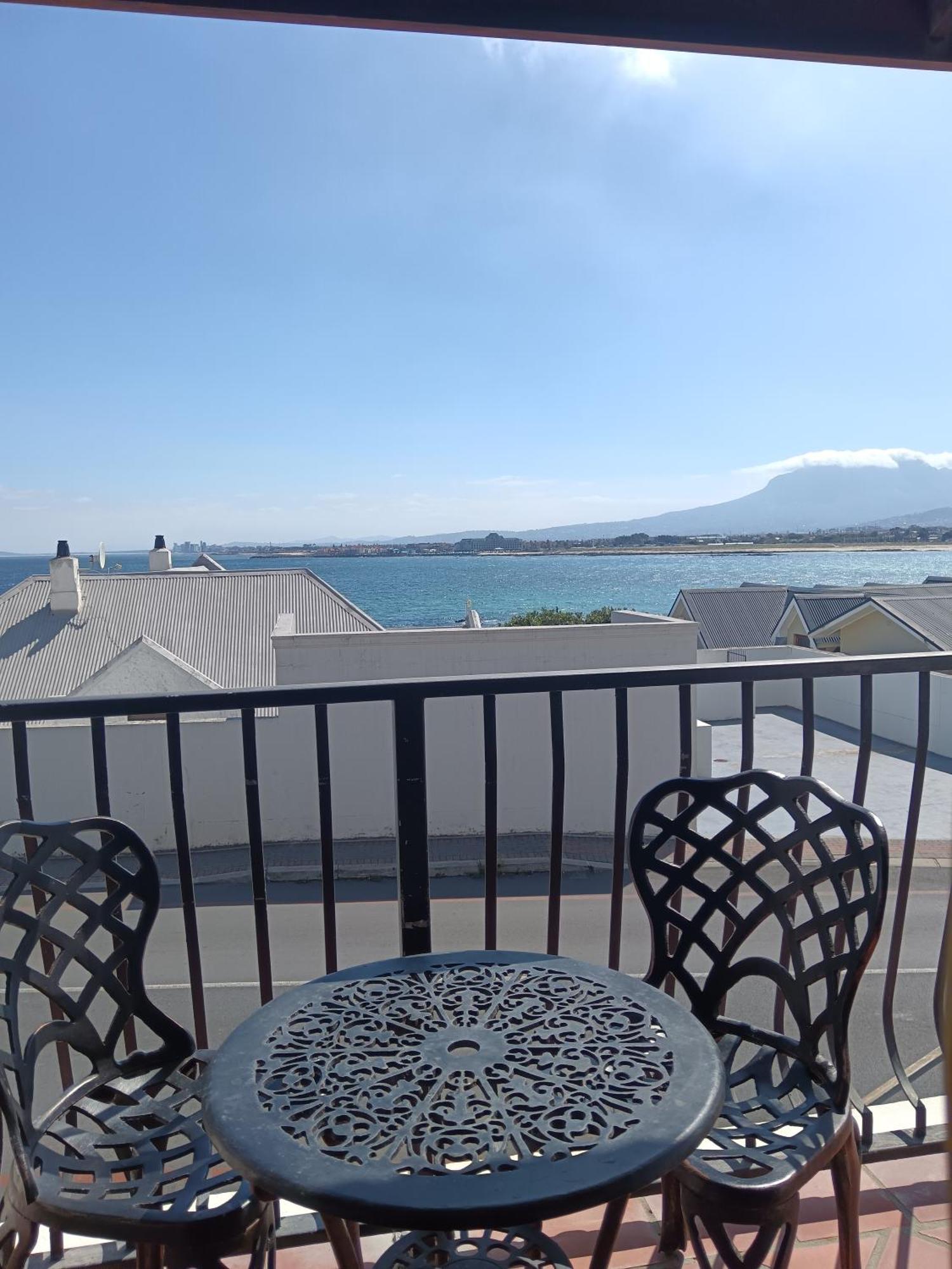 Berg en Zee Guesthouse Gordonʼs Bay Exterior foto