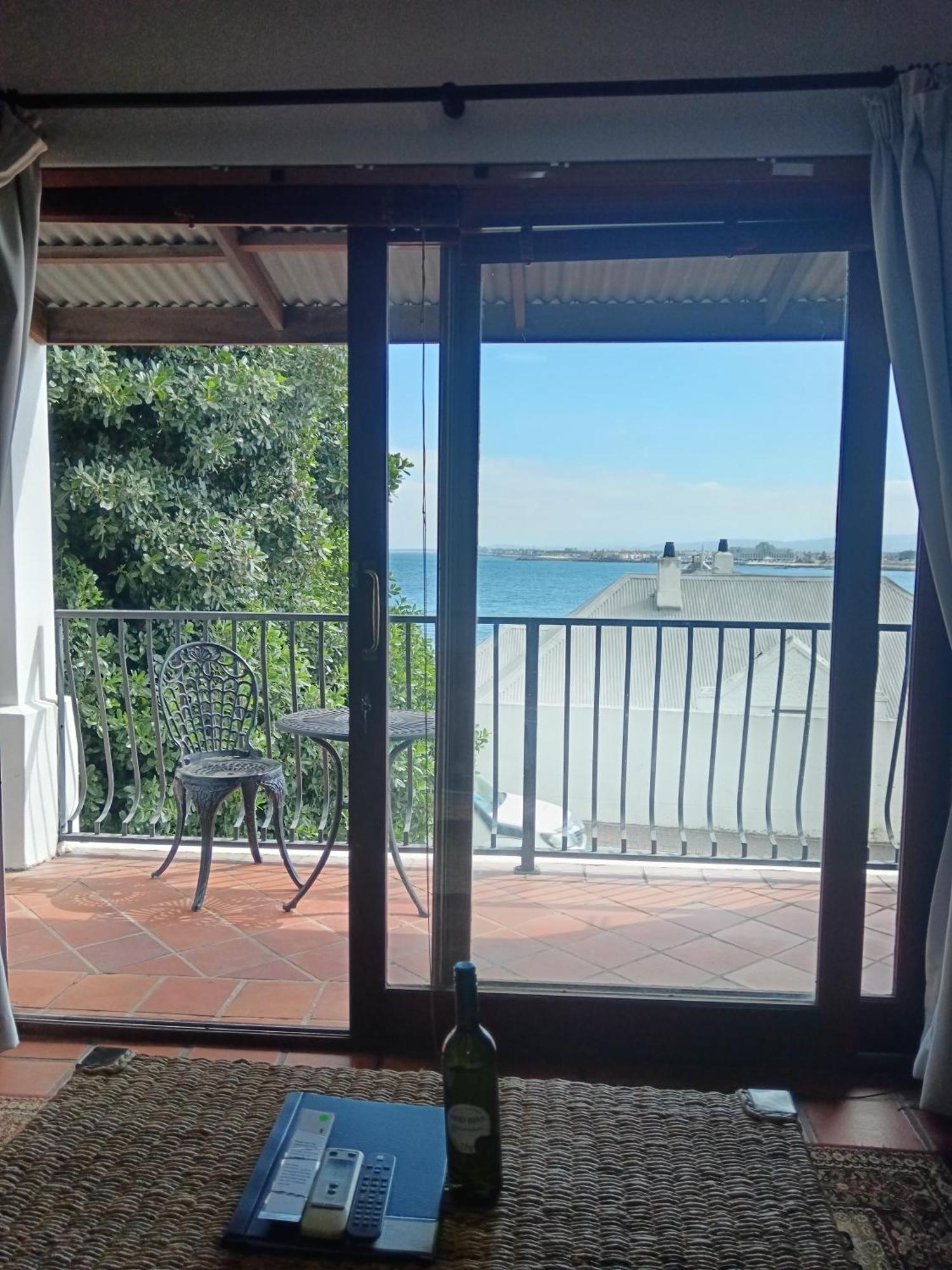 Berg en Zee Guesthouse Gordonʼs Bay Exterior foto